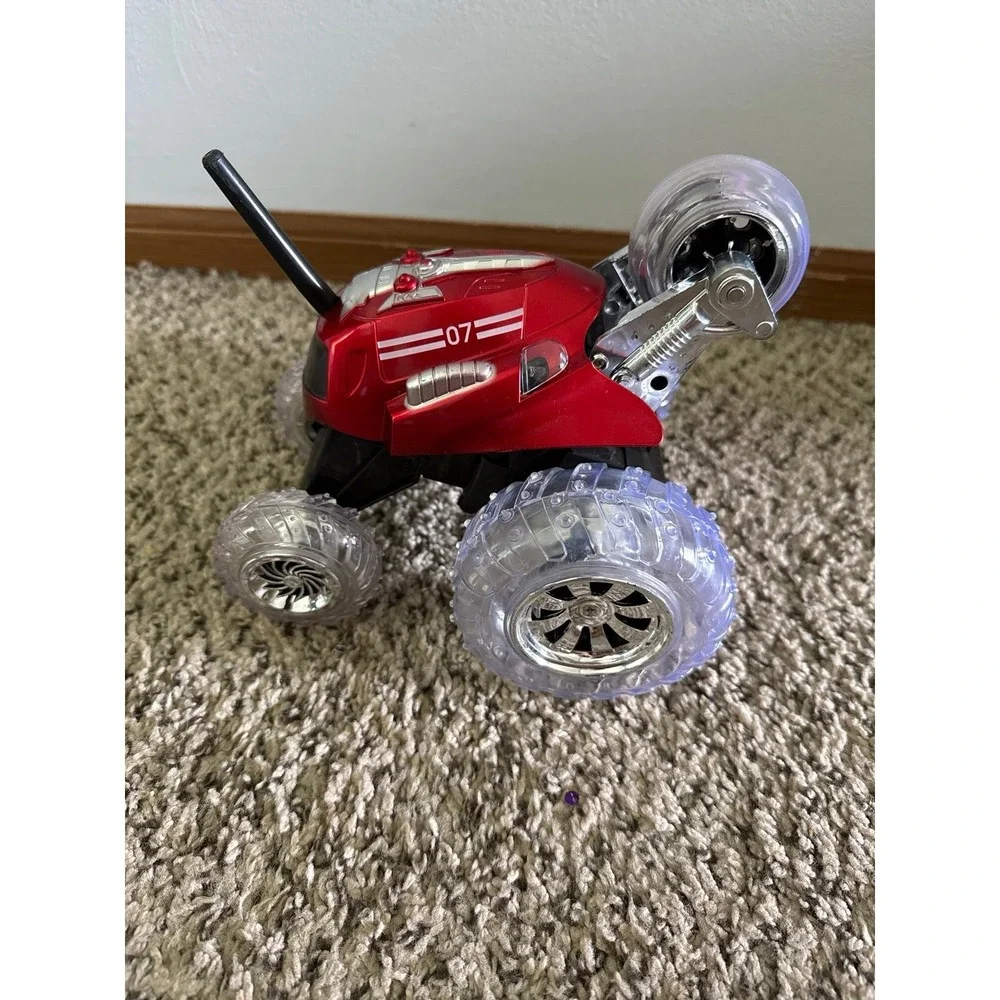 Sharper Image Thunder Tumbler RC Toy Car